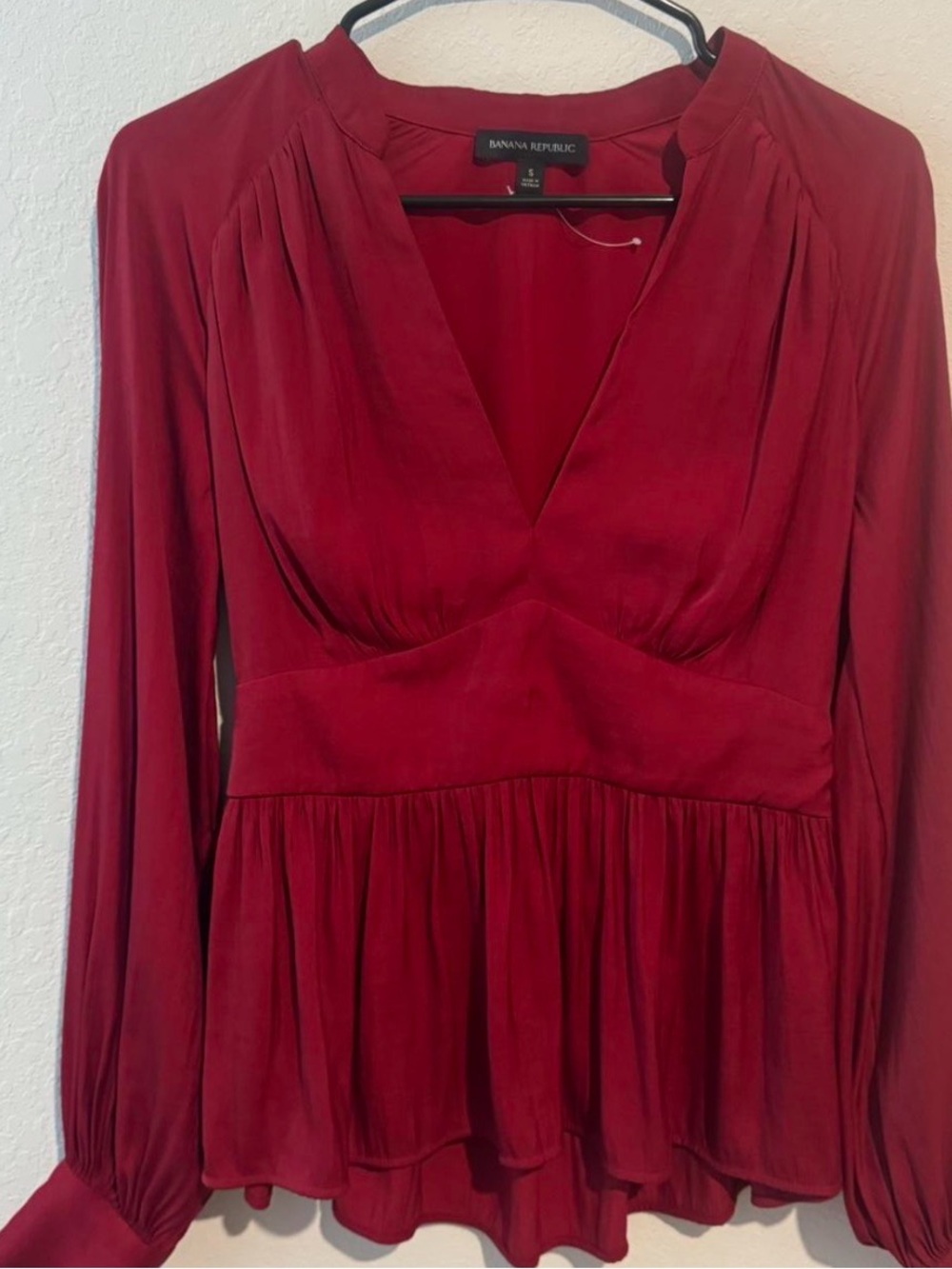 Banana Republic Red V-Neck Peplum Blouse